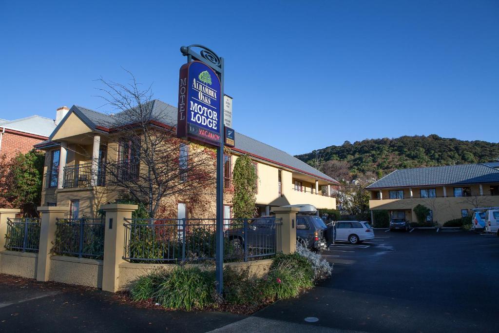 Alhambra Oaks Motor Lodge Dunedin Extérieur photo