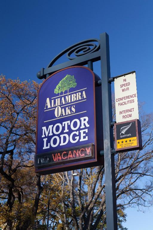 Alhambra Oaks Motor Lodge Dunedin Extérieur photo