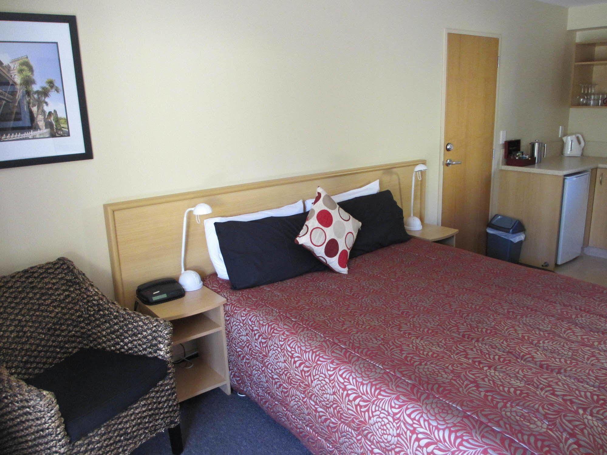 Alhambra Oaks Motor Lodge Dunedin Extérieur photo