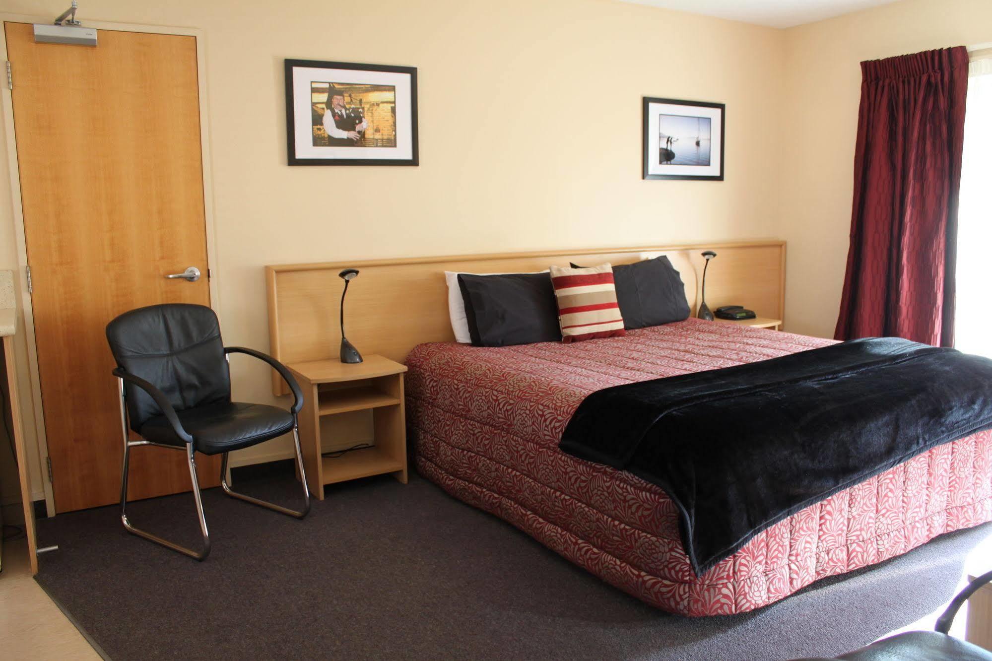 Alhambra Oaks Motor Lodge Dunedin Extérieur photo