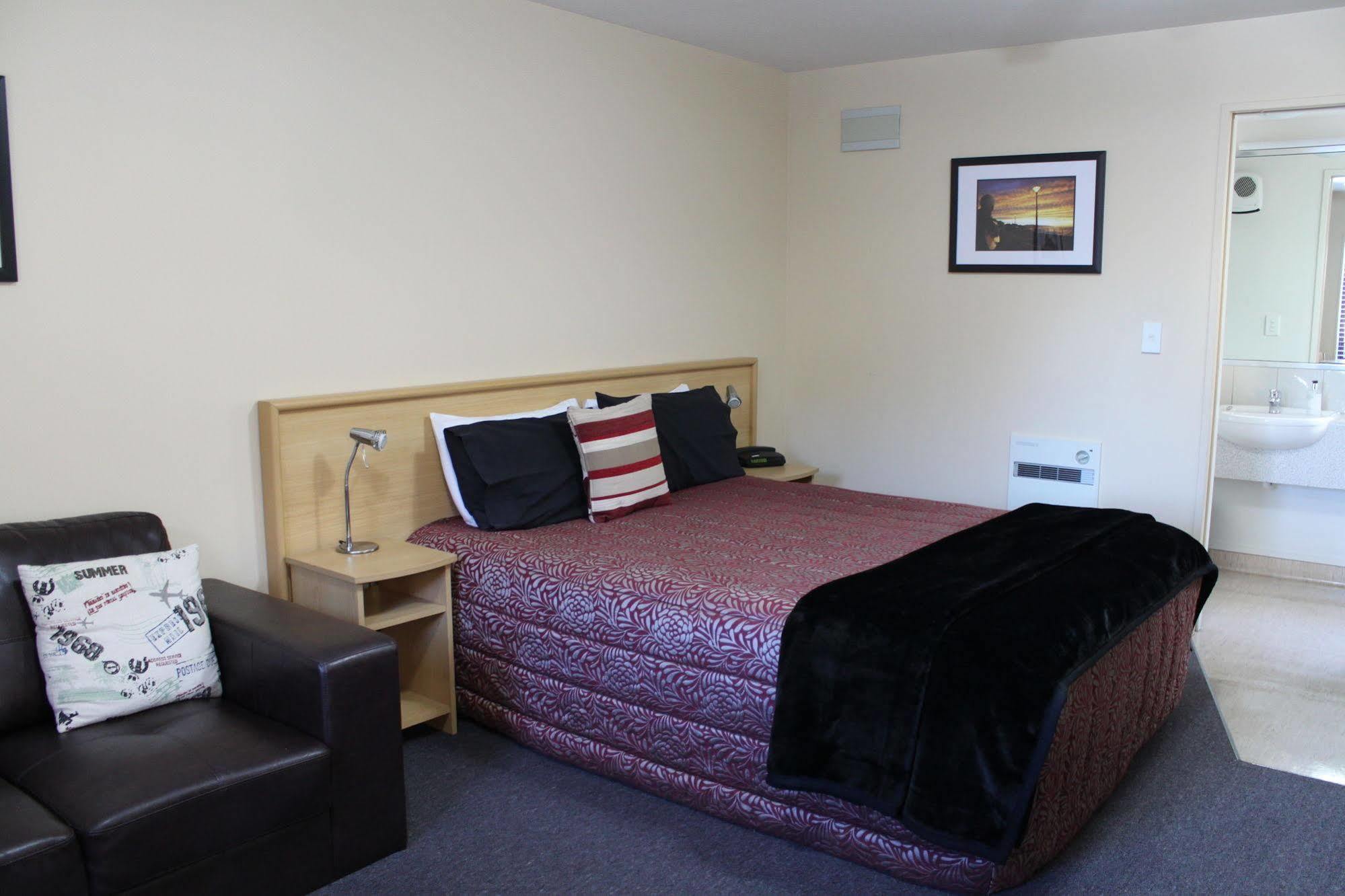 Alhambra Oaks Motor Lodge Dunedin Extérieur photo