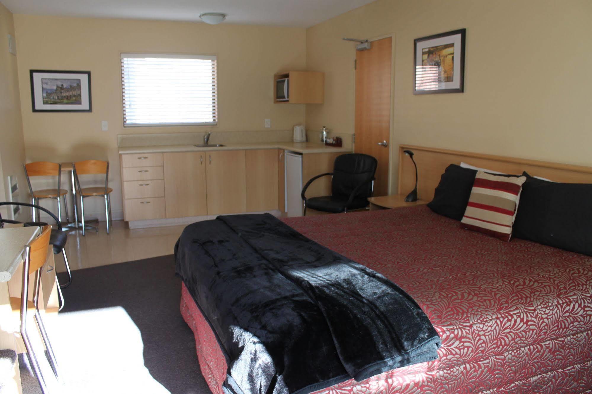Alhambra Oaks Motor Lodge Dunedin Extérieur photo