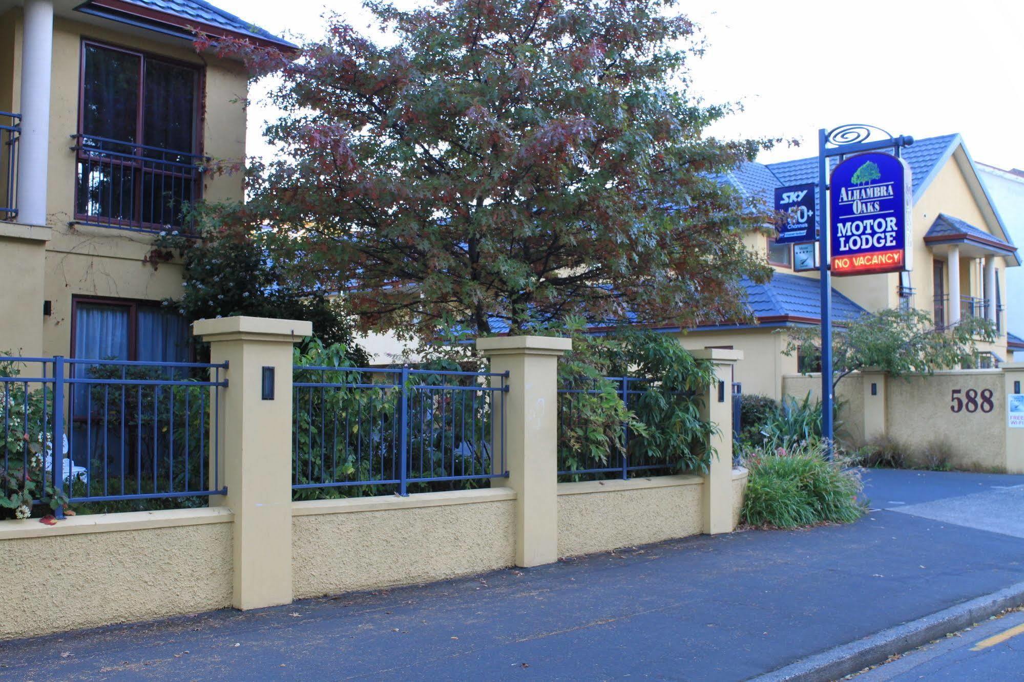 Alhambra Oaks Motor Lodge Dunedin Extérieur photo
