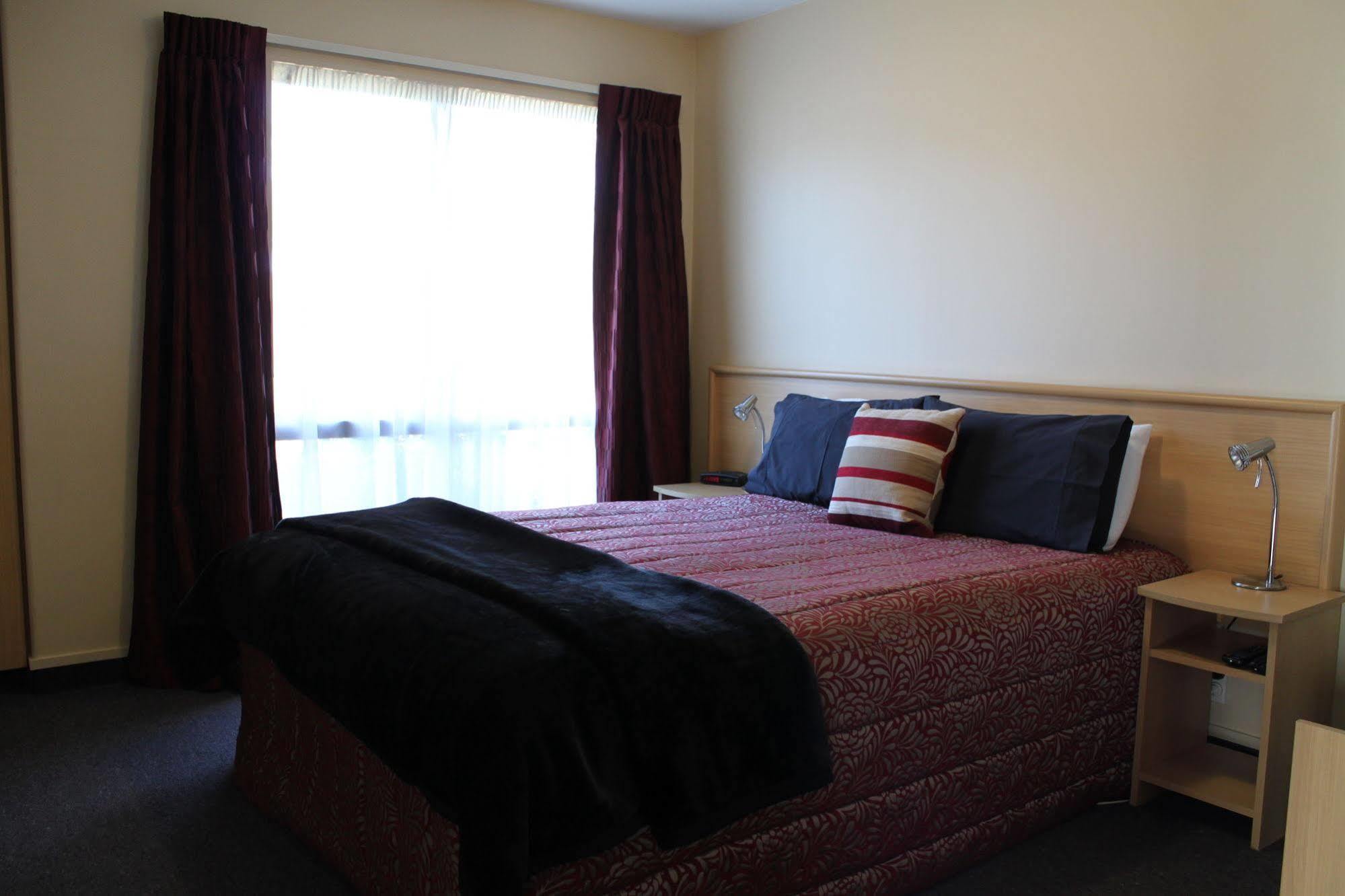 Alhambra Oaks Motor Lodge Dunedin Extérieur photo